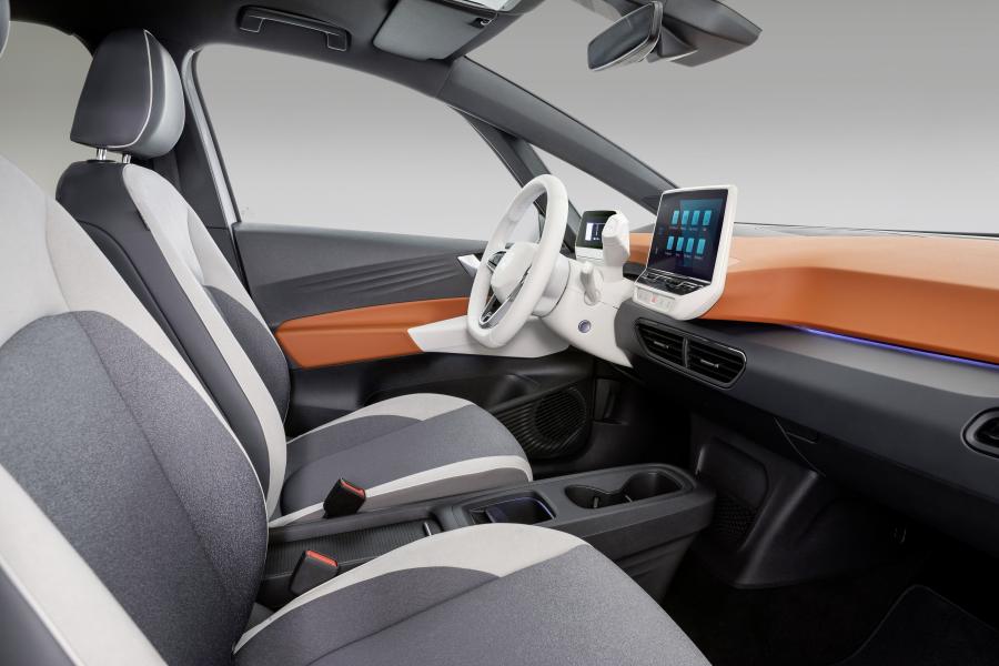 Интерьер Volkswagen ID.3 1st 2019 года  (WW) (фото 6 из 48)